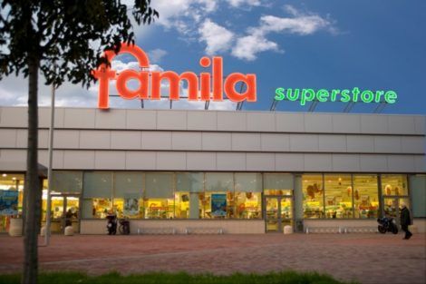 famila superstore selex