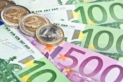 indennità aspi 1000 euro al mese per disoccupati
