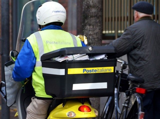 postino poste italiane lavora con noi