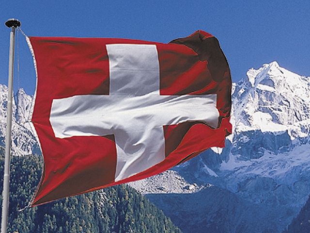 bandiera svizzera lavorare alle poste svizzere