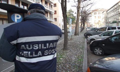 lavoro ausiliari sosta