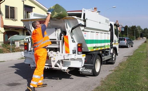 lavoro raccolta rifiuti