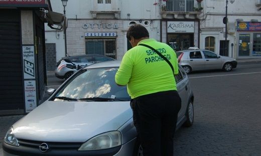 lavoro parcheggiatore