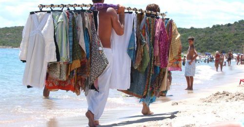 venditori ambulanti spiaggia