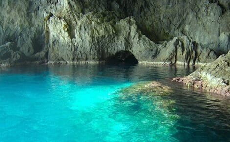 ancitera isola greca cerca abitanti