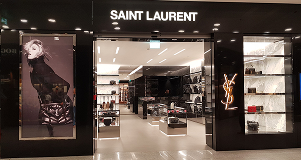 Yves Saint Laurent lavora con noi