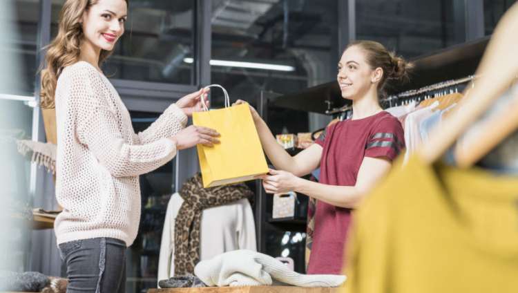 addetto vendita cosa fa lavoro