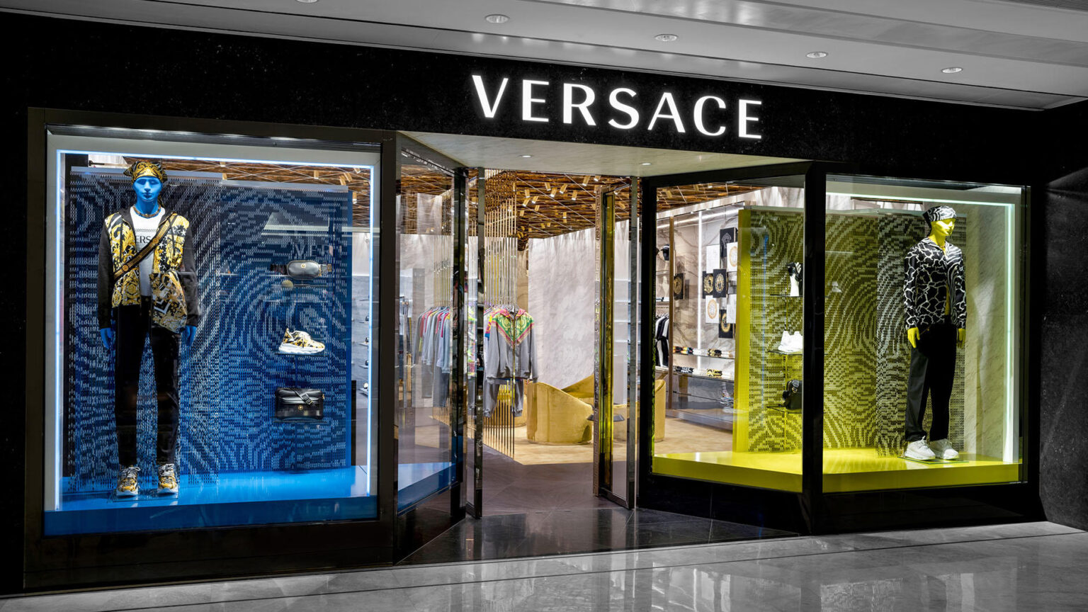 Versace Lavora con noi ecco tutte le posizioni aperte.