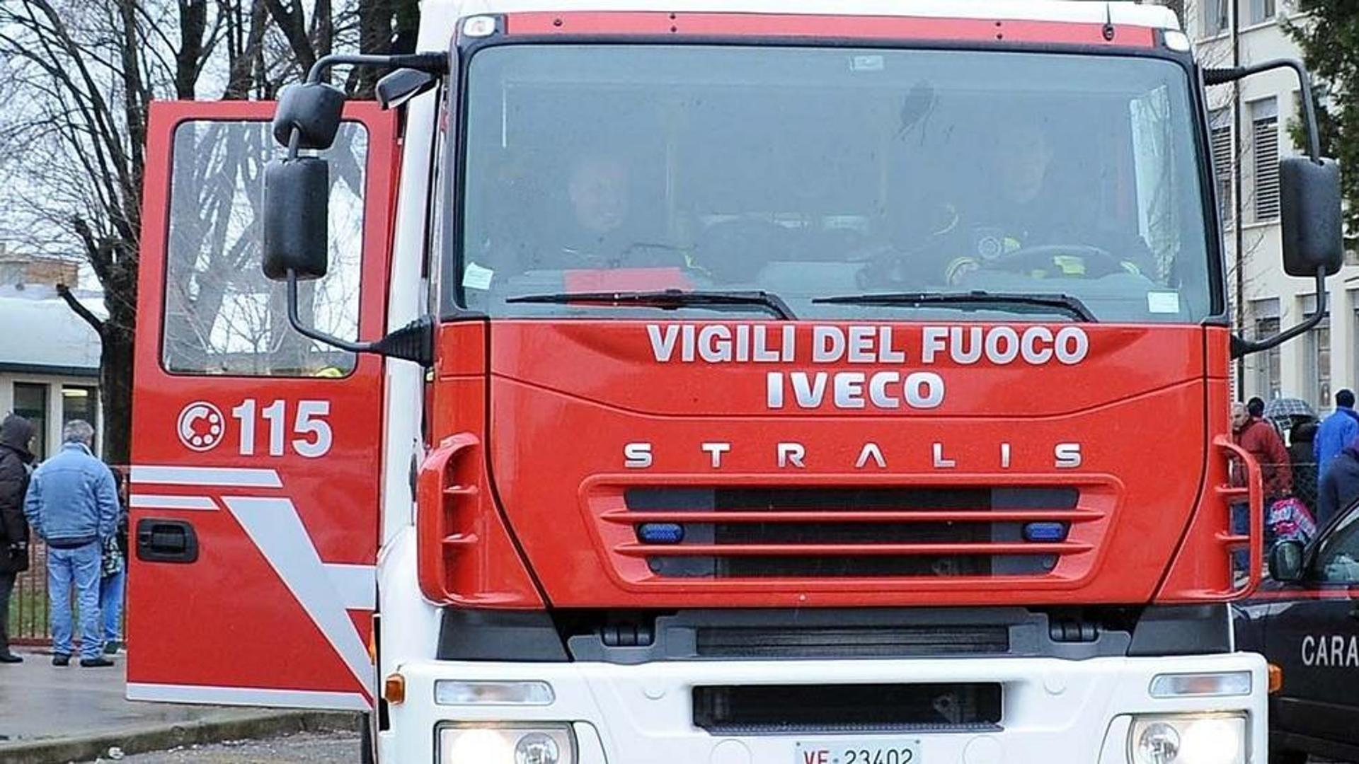 lavoro assistenti vigili del fuoco